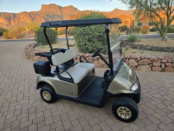 Golf cart Ezgo 1