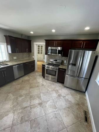 $2,800 / 5 habitaciones - 3500 pies cuadrados - Rara casa unifamiliar de 5 dormitorios y 2 baños completamente renovada con acabados modernos (Waltham)63828556637059123