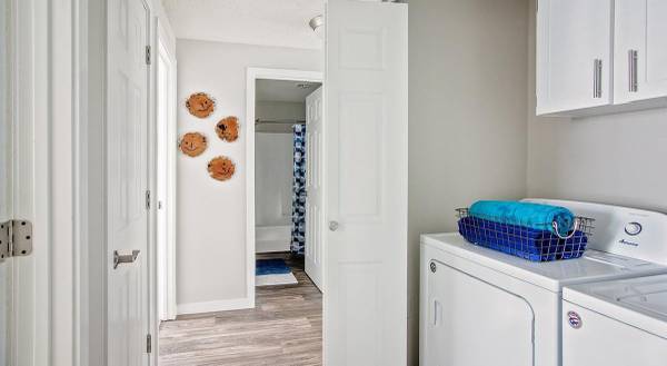 $2,222 / 3br - 1200ft2 - Patio/Balcony, Fitness Center, Now Showing, Fireplace (Cascade Park)63820739411841124