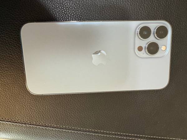 iPhone 13 Pro Max 256GB UNLOCKED - cell phones - by owner