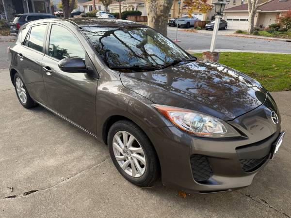 2012 MAZDA MAZDA3 iTouring Hatchback 4D 1