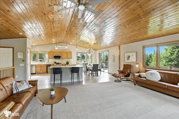 $995,000 / 4br - 3044ft2 - INCREDIBLE ANCHORAGE HOME WITH ADU & BARN!! (16101 Wind Song Drive) (Anchorage)63416612187137123
