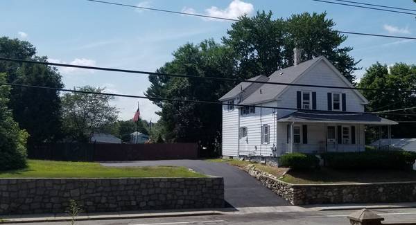 Great 3 Bed, Duplex, Great Location 1