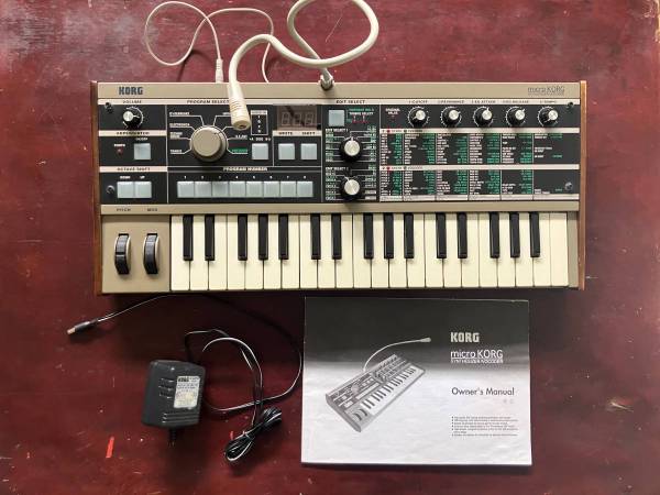 Korg MicroKORG 37-Key Synthesizer/Vocoder - circa 2013 1