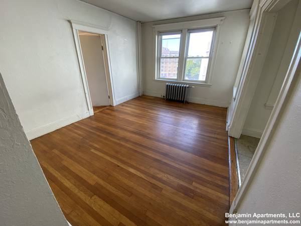 $2,495 / 1br - ** NO FEE ** Fenway 1 bed with Heat HW included. (Fenway)63828339318273120
