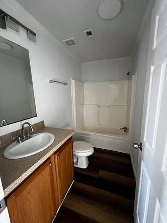$1,195 / 2br - 1100ft2 - 2521 Michigan Av. 2/1 (Panama City)63910446950403124