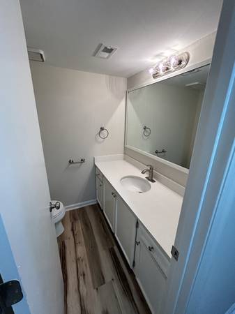 $2800.00 / 3br - 1400ft2 - 3 Bed, 1.5 Bath Townhome64016104509315123