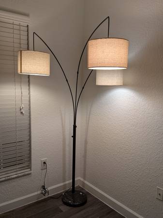Tri lamp 1