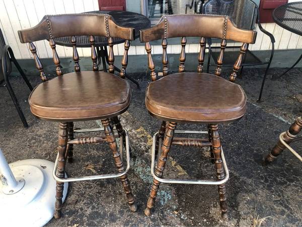 VINTAGE 70'S BAR STOOLS KEG BARREL CAPTAIN STOOLS RESTAURANT USE 1