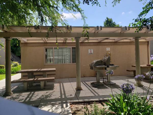 $1,900 / 1br - 729ft2 - 1bed 1bath for rent in El Cajon - Fully Remodeled (El Cajon)63819410430979123