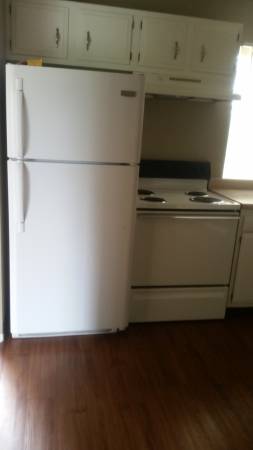 $1,324 / 3br - 1200ft2 - Ideal Dekalb Location, Pets Welcome, Call Today!!! (DeKalb)63981978389634122