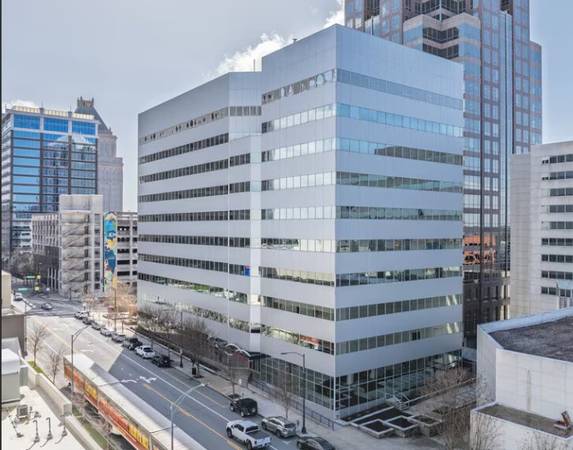 Upgrade Your Workspace in Downtown Greensbooro!! 1