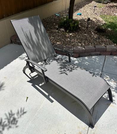 Newer lawn chair 1
