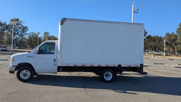 2019 Ford E-450 14' - Photo 15
