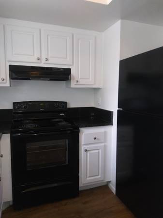 $1,410 / 1br - 750ft2 - 1 Bedroom / 1 Bathroom – First Floor Apartment Available in November! (Largo)64002493651457121