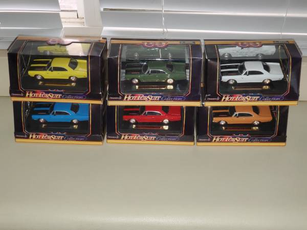 (6) Dimension 4 Hot Pursuit Collection 69' Plymouth Road Runner 1:43 1