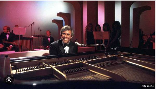 Buscando banda que ame y pueda tocar la música de Burt Bacharach (oeste de PA-NE OH)63661209808641120