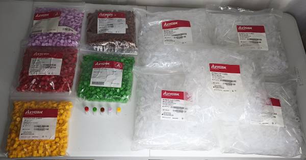 Corning Axygen Centrifuge Tubes 1.5ml, 2.0ml w/Screw Caps NEW! 1