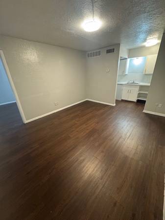 $800 / 1br - 490ft2 - Quality living, affordable price all at Weber Square Apartments (Corpus Christi)64036537309955122