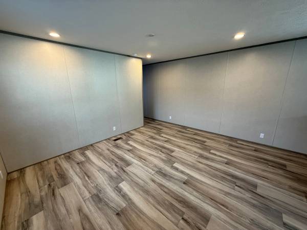 $74,900 / 3br - 1120ft2 - $74,900.00 	Your brand new 3 bedroom, 2 bathroom is here! (Jacksonville)64014800832129123