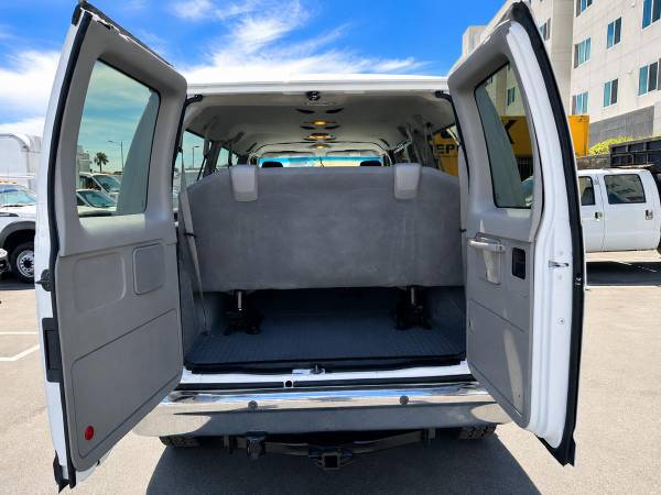 2014 Ford Econoline E-350 4x4 - Photo 15