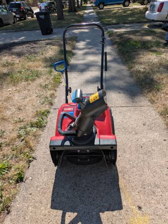 Toro Snowthrower 1
