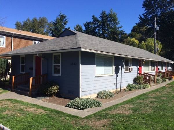 $1,350 / 1br - 520ft2 - Free Rent Move-In Special! One-Level 1BR/1BA West Seattle Apartment (West Seattle)63852482518915120