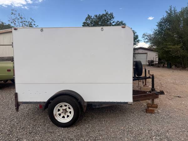 8ft Trailer 1