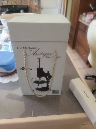 Ioptron Electronic Antique Microscope 1