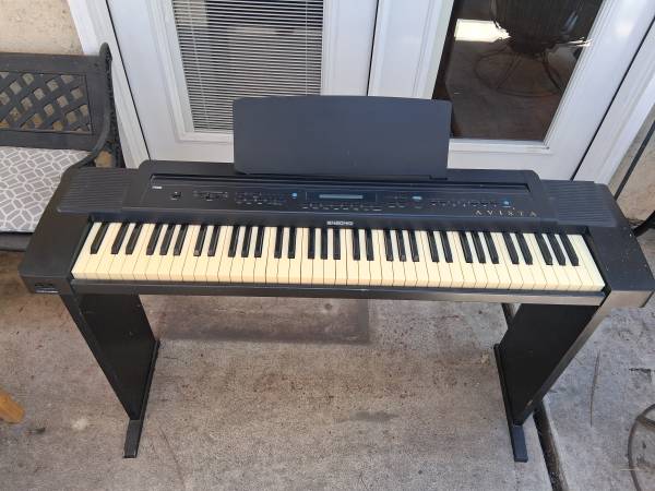 Ensoniq Avista 3600 76 note keyboard 1