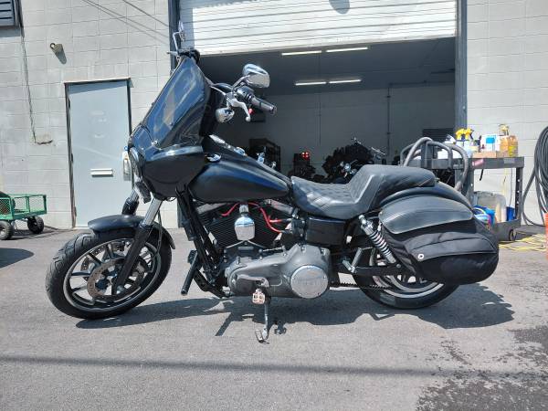 2016 HARLEY-DAVIDSON DYNA STREET BOB 1