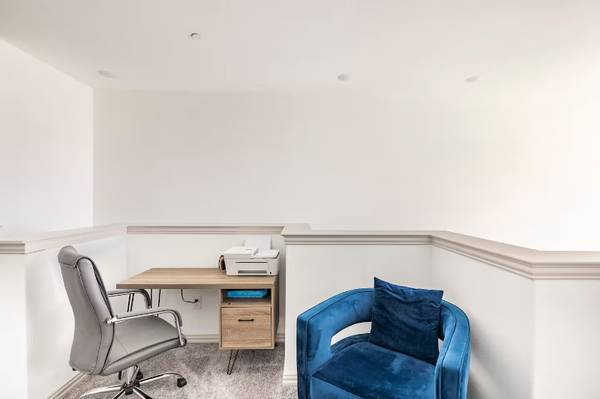 $3850.00 / 2br - 1514ft2 - MOVE IN READY |  Modern 2 BR - 3 BA Home | Fully Furnished  l Utlities63796578468609123