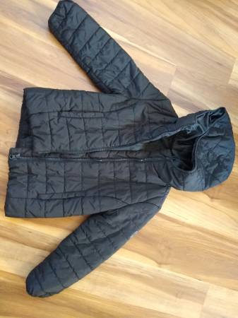 Girls Gap Puffer Jacket size 6-7 1