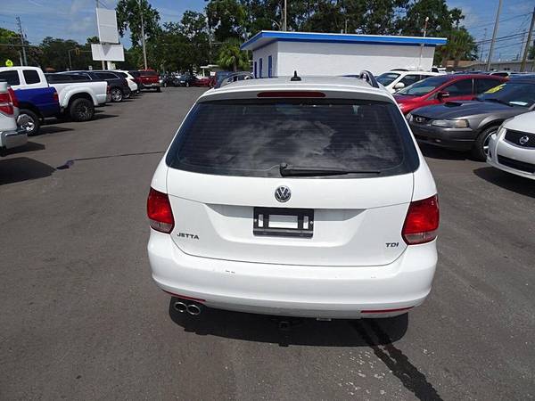 2014 Volkswagen Jetta SportWagen TDI 4 puertas 6 velocidades con techo solar - $6900.0063443482532097123