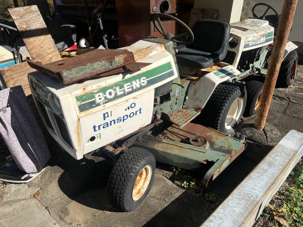 Bolens QT 17 Tractors 1