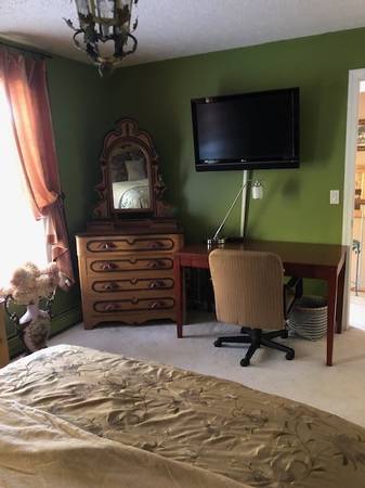 $985 / 1br - Double bed bliss (so. nashua)63931922060418121
