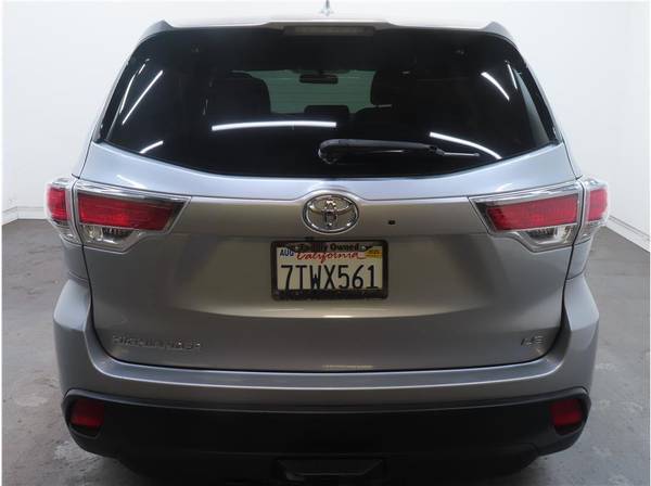 2016 Toyota Highlander LE - ¡BUENO/MALO/SIN CRÉDITO ACEPTABLE! - $23,499 (+ Escondido Auto Super Center)63440496822659124