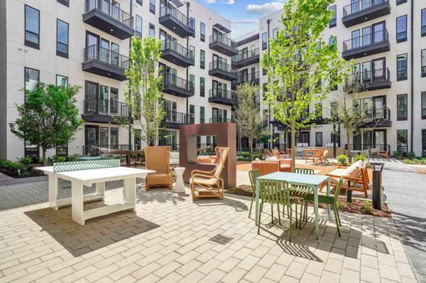 $2,669 / 2br - A Brand New Trendy Apt in Las Colinas - 6 WEEKS FREE (Irving/Las Colinas)63796350950273123