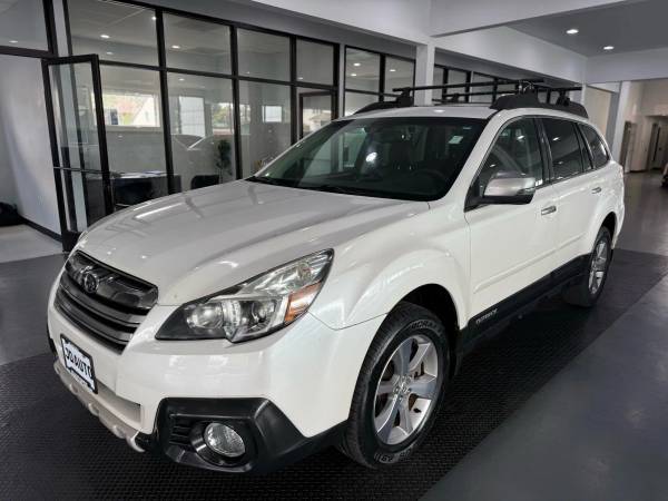 2014 Subaru Outback 3.6R Limited Wagon 4D 6-Cyl, 3.6 Liter - CUDL CERT - $9995.0063469760113537121