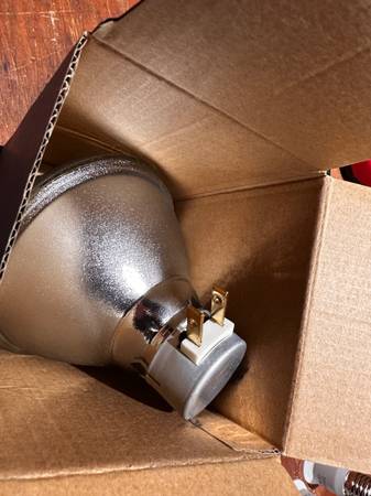 7 Free side mount prong flood lights 1