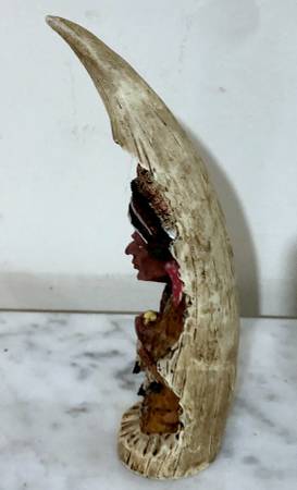 UNIQUE VINTAGE CARVED STATUE IN SHAPE OF INDIAN FIGURE - POLYCHROMED - $30 (Upper East Side)63471466609923123