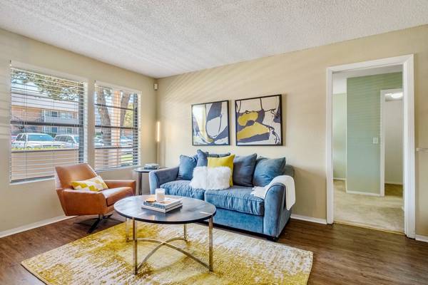 $930 / 2br - 950ft2 - 2/BD 2/BA, Playground, Stainless Steel Appliances (8114 W. Britton Rd., Oklahoma City, OK)63670503037315120
