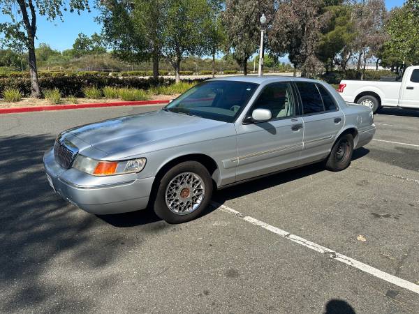 2000 Mercury Grand Marquis - Clean, Runs Strong! - $2,500 (Santa Clarita)63623879422979120