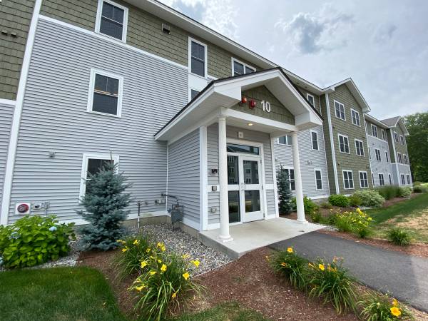 $1,832 / 1br - 612ft2 - Energy Efficient Apartment with Personal Washer/Dryer! (Milford)63931520529027122
