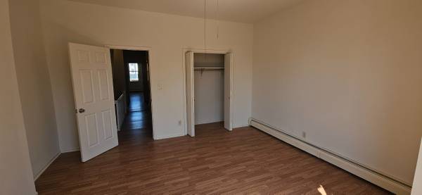 $6,500 / 5br - 2000ft2 - Large 3 story 5 br 1 1/2 bath renovated brick home for rent (West Trenton)63762826341249124