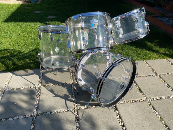 Vintage 1976 Ludwig Vistalite drums - 22/13/14/16 1