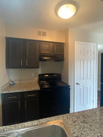 $1,009 / 2br - 956ft2 - Conference Center, 2bd 1.5ba, In Baytown (3400 Shady Hill Dr, Baytown, TX)63906679819139120