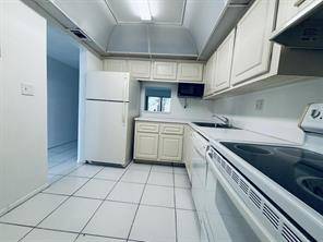 $1,600 / 1br - GOLF COURSE VIEWS.. WASHER AND DRYER.. 1 BED, 1.5 BATH (TAMARAC)64002012125442121