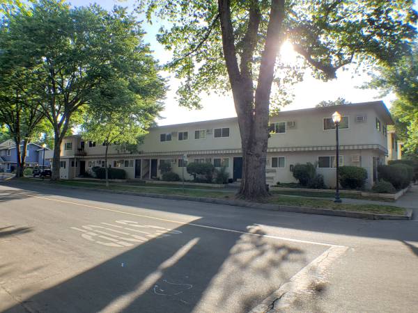 $1,395 / 1br - 500ft2 - RENOVATED 1BD (SACRAMENTO)63919497234819121