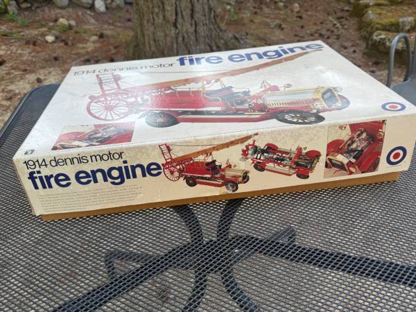 Vintage Entex 1/16 1914 Dennis Motor Fire Engine Model Kit #8473